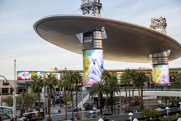 News @Daktronics – #Daktronics Leads Re-Imagination of Fashion Show’s Plaza With Cutting-Edge LED Technology